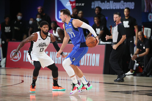 还包括球迷 还包括球迷