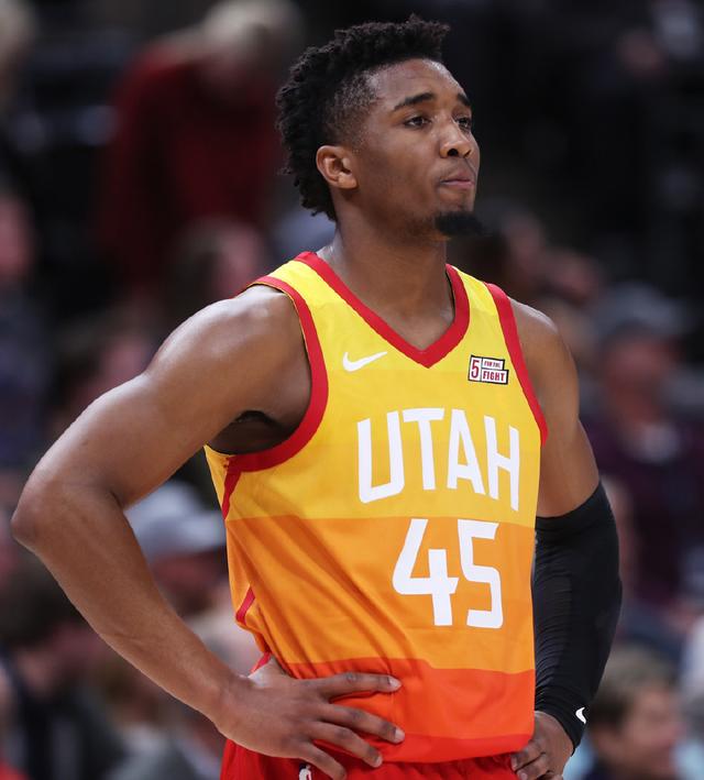 队的选人眼 队的选人眼