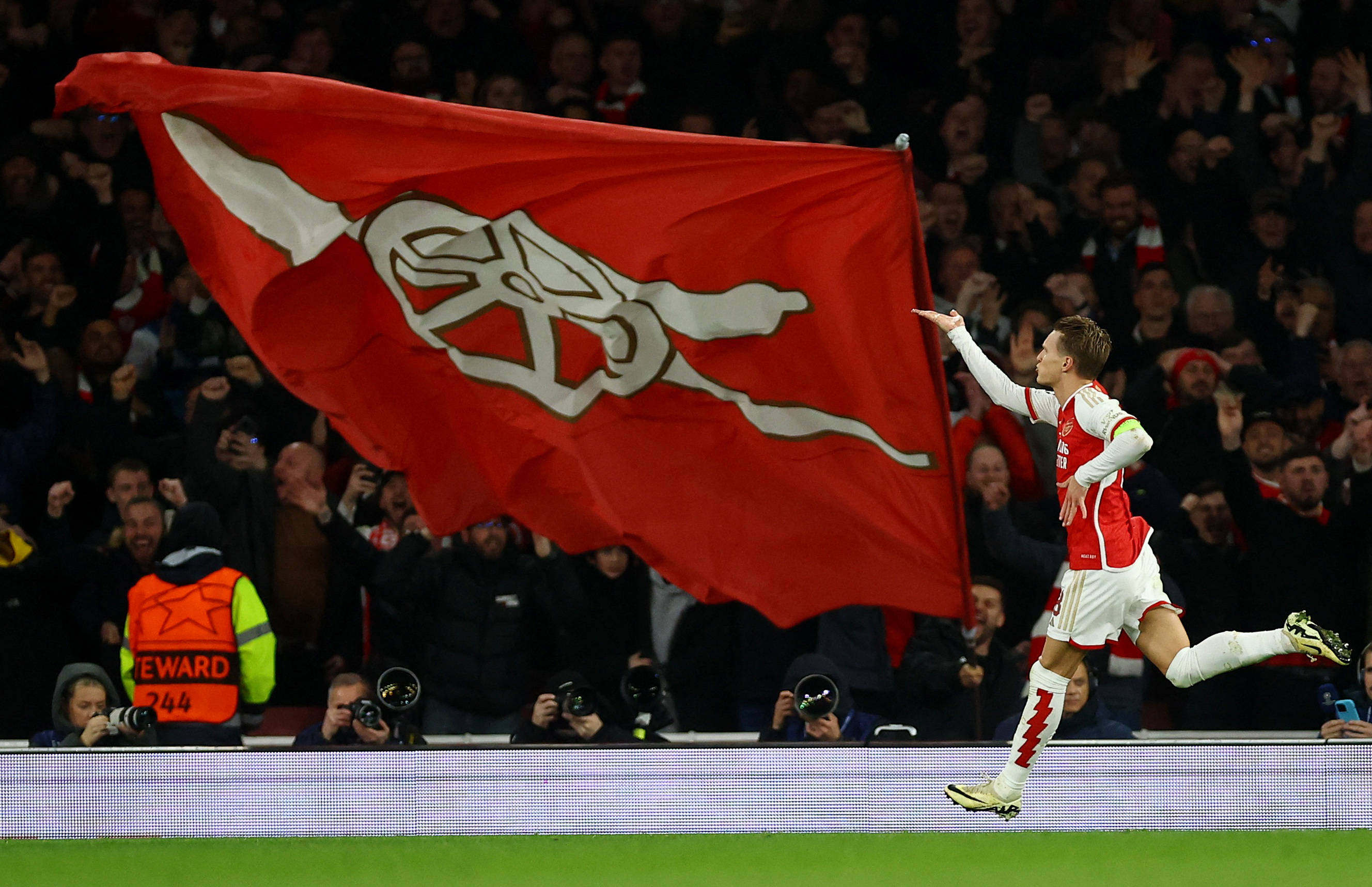 让队友在最 让队友在最